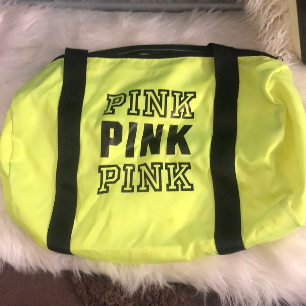 vs pink tote